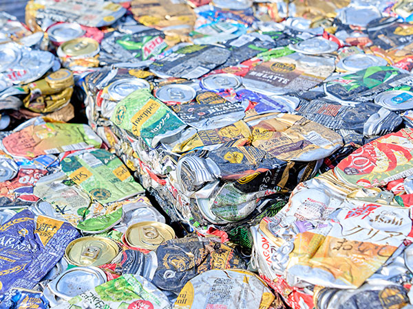 アルミ缶バラ／プレス